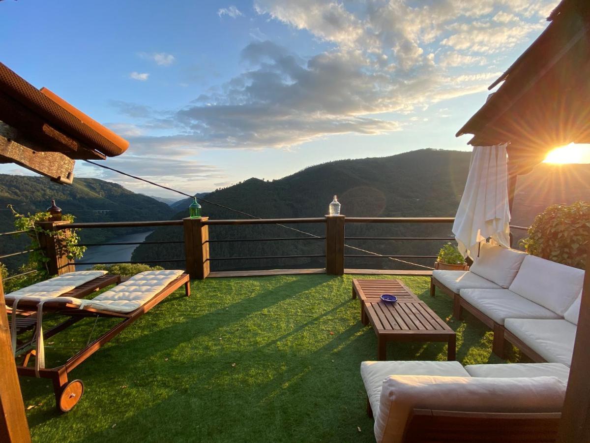 Ribeira Sacra La Imperfecta Villa Ferreira de Panton ภายนอก รูปภาพ